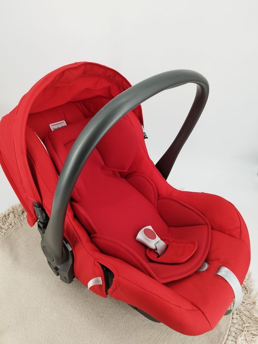 Fotelik samochodowy łupina inglesina dla dziecka