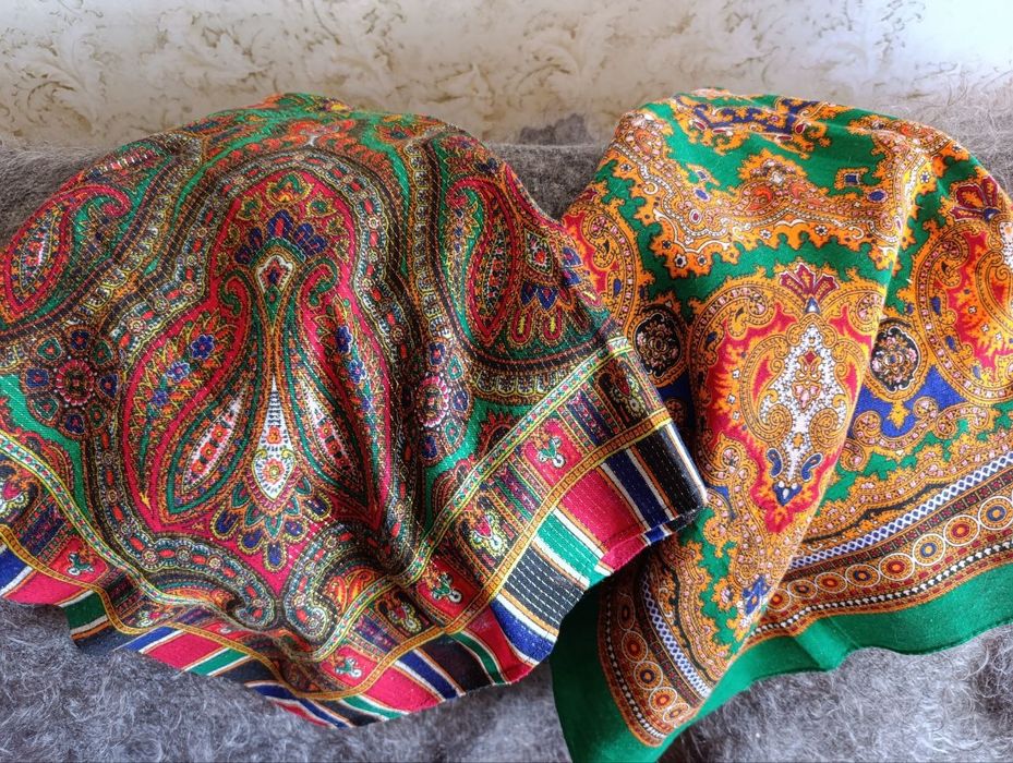 Платки шерстяные. Новые