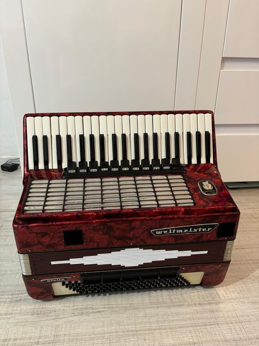 Akordeon Weltmaister Stella