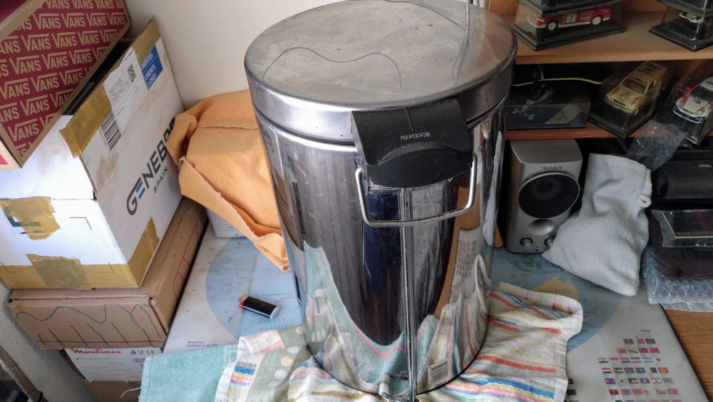 Balde Caixote Lixo Brabantia 12L aço inoxidavel.