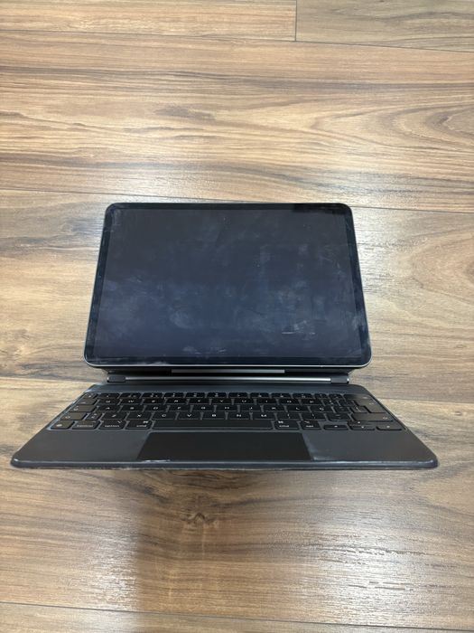 Ipad pro 11’’ com capa incluida
