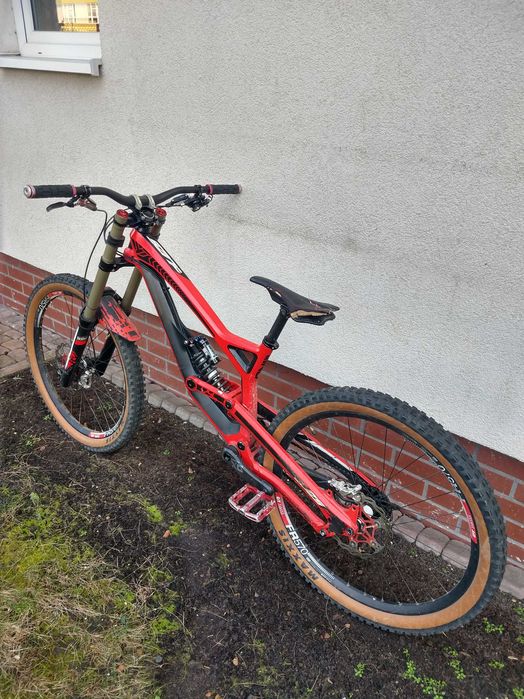 YT Tues CF PRO 2015 doinwestowany FR, DH