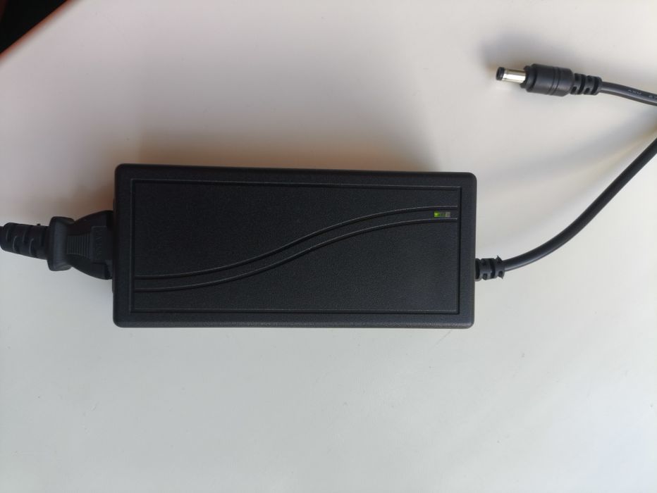 Блок живлення 12В 5А 60Вт роз'єм 5.5*2.5мм для телевізора ноутбука