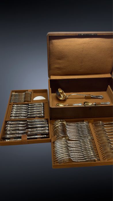 Антикварне столове срібло срібні столові прибори столовое серебро