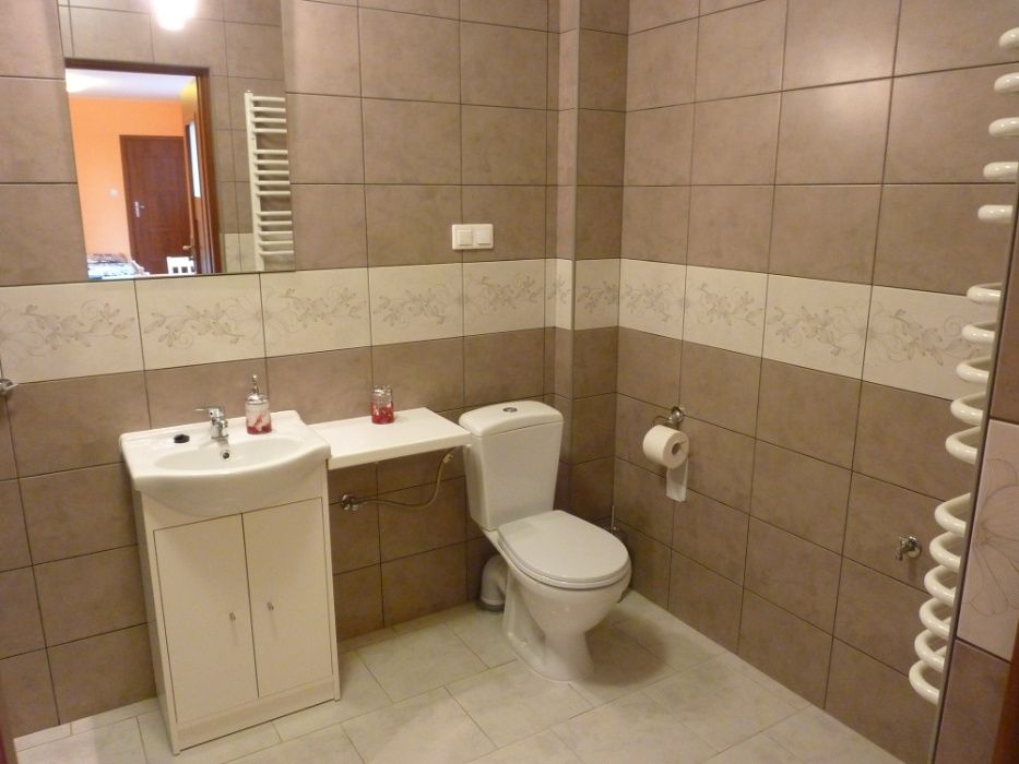 Kwatery pracownicze, noclegi w centrum Uniejowa, faktura