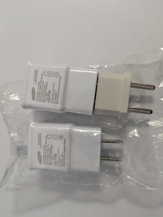новий блочок зарядка 10w 5V 2A Samsung USB A