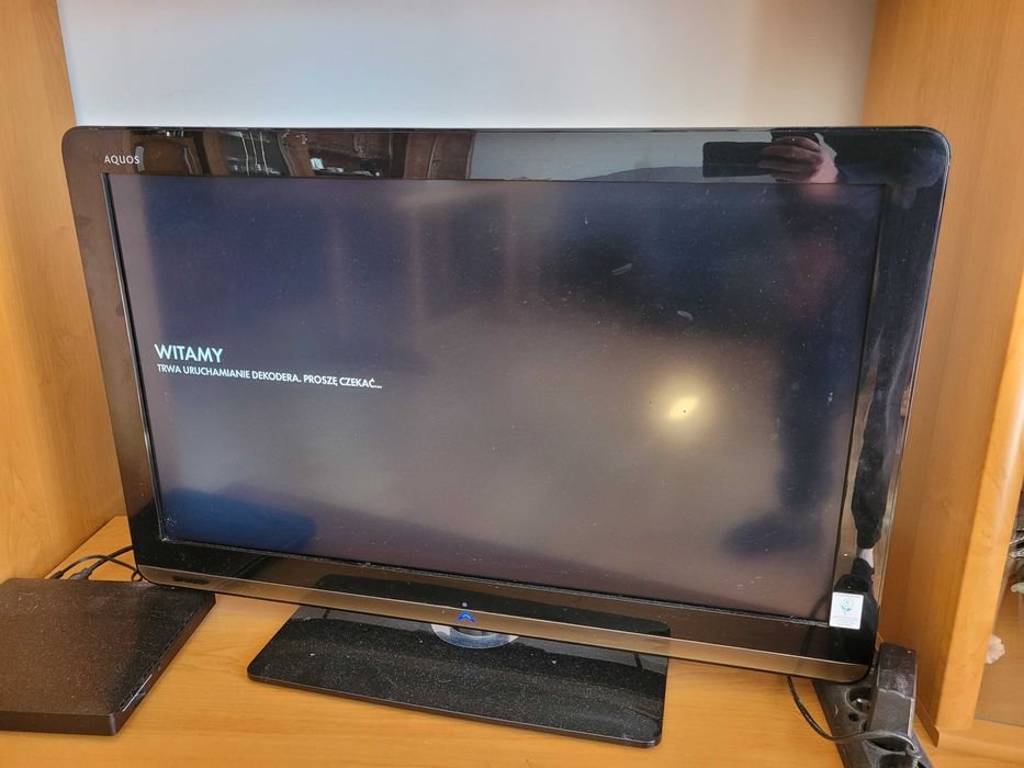 Sharp 32LS220E - Telewizor LCD 32 cale - Idealny do małych pomieszczeń