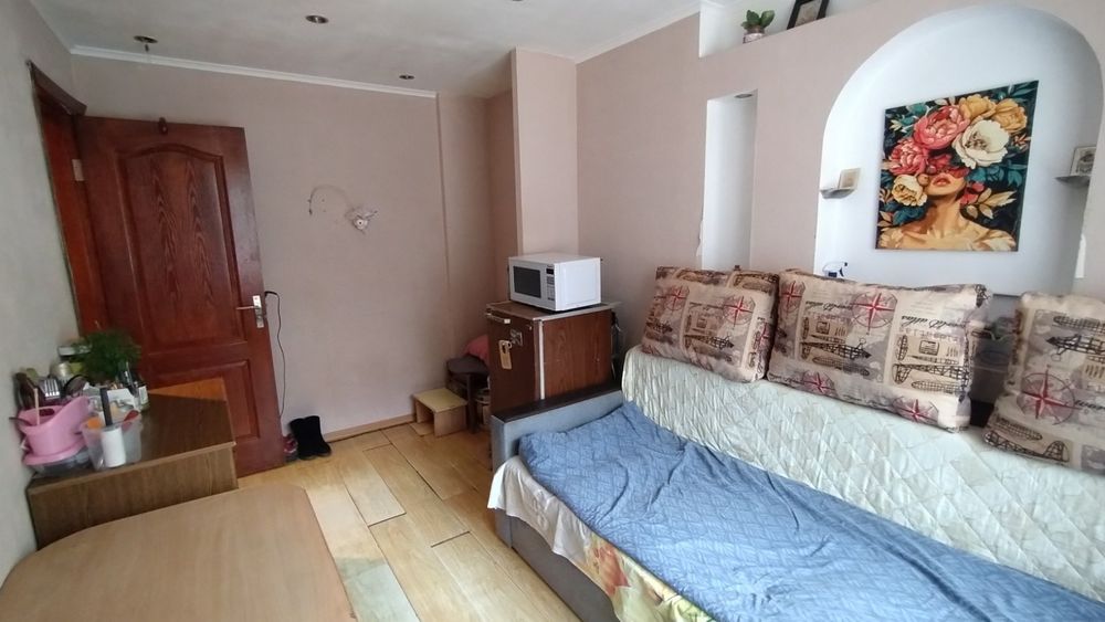 2-ком. гостинка с ремонтом на Одесской.Свой с/у,душевая,Кухня.Сертифик