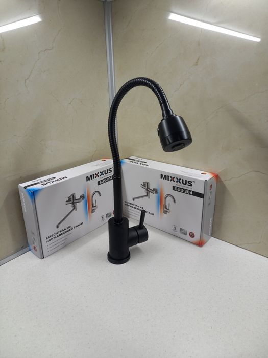 ГЕРМАНИЯ!Смеситель/змішувач/кран для кухни чёрного цвета гибкий гусак