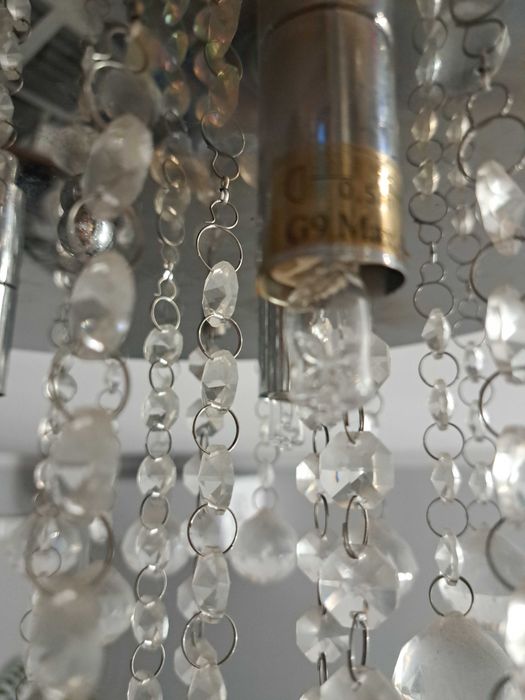 Piękny kryształowy plafon