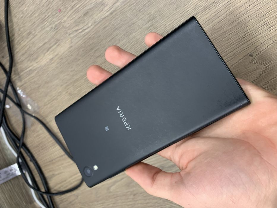 Telefon sony xperia (2013) stan: bdb