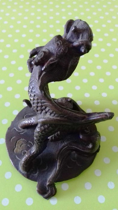 Dragão Chinês em metal