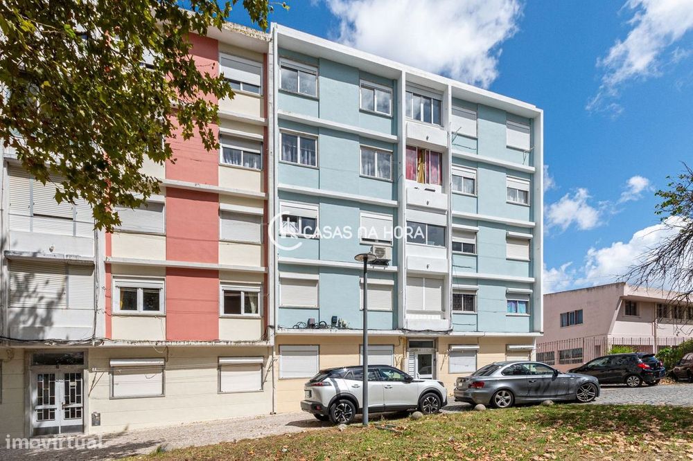Apartamento Duplex com Suite no Sótão | Benfica  Bairro das Pedralvas