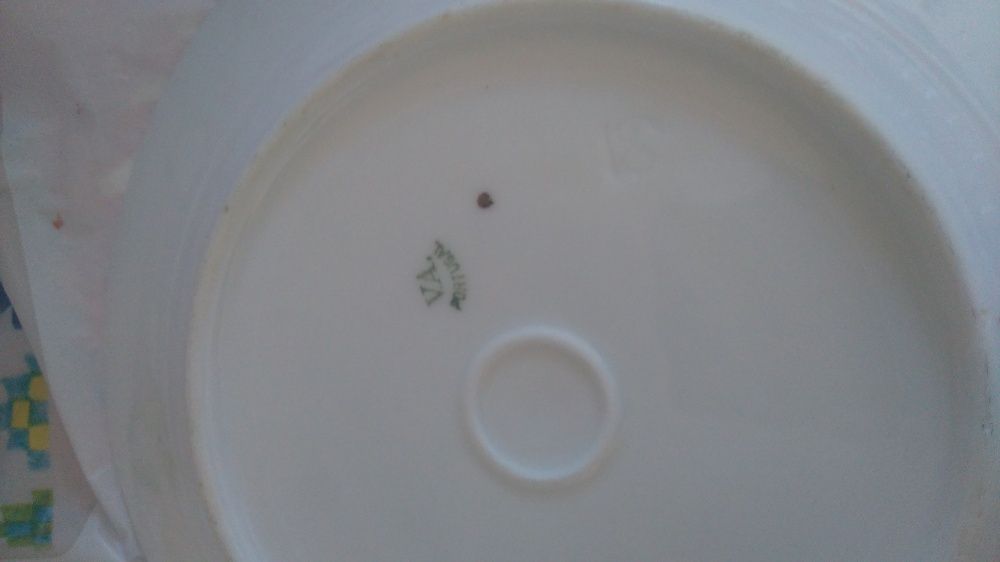 Loiças várias baratas