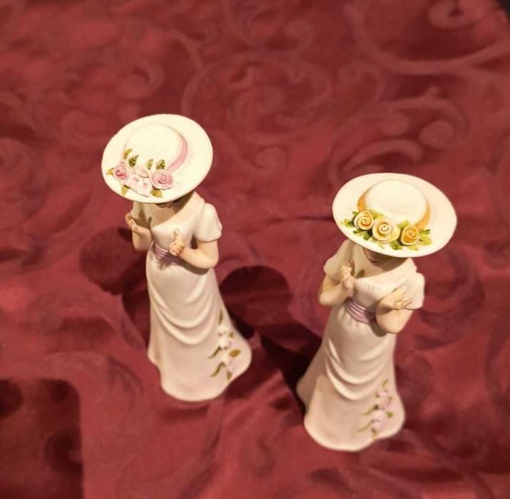 Bonecas em porcelana