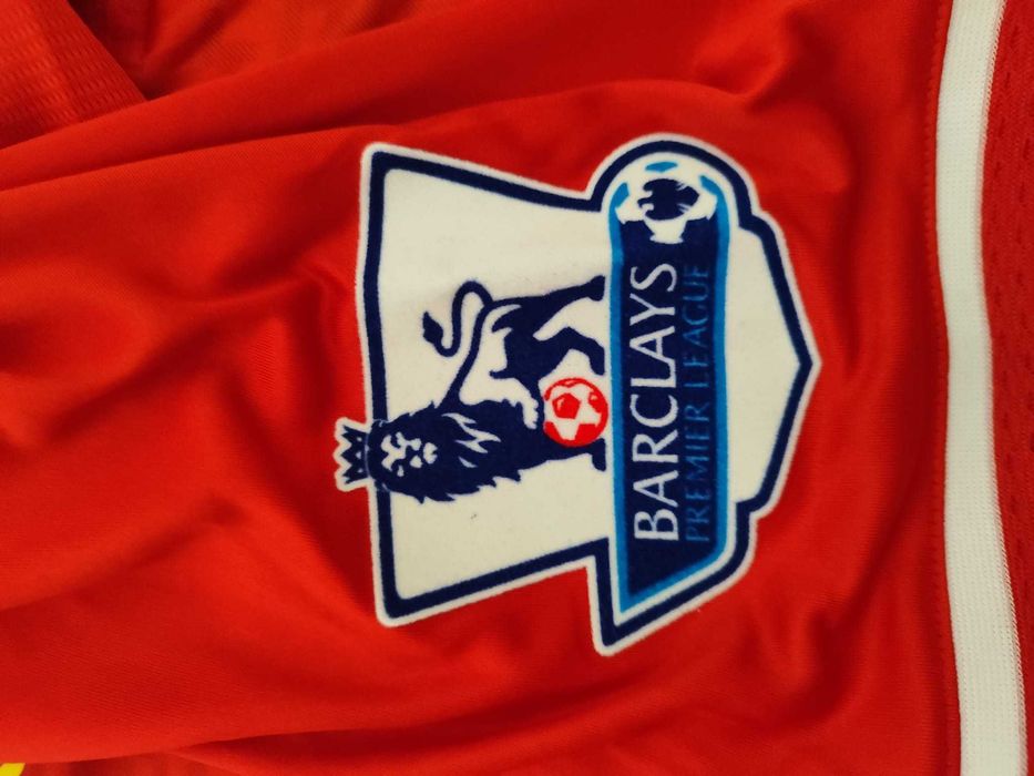 Camisola Liverpool FC 13/14 –Suárez #7 – Tam. S – Nova c/ Etiqueta