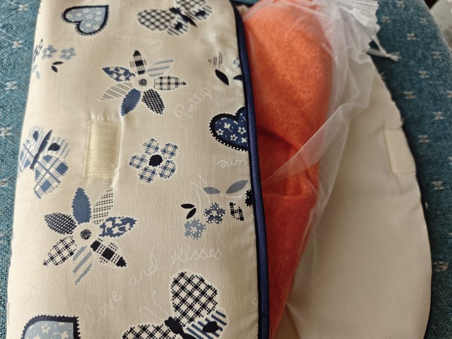 Lote 2 Conjuntos Chinelos de Quarto com Bolsa / Necesser de Tecido – Especial Dia da Mãe  ou Presente