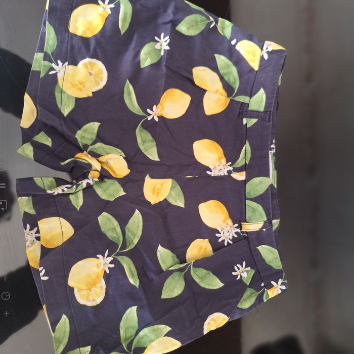 Calção de menina muito elegante