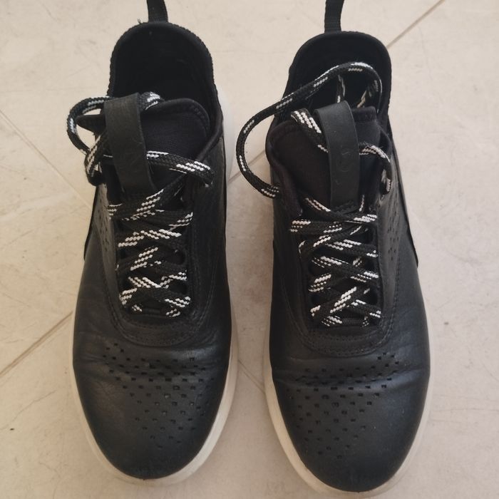 Кроссовки женские кожаные