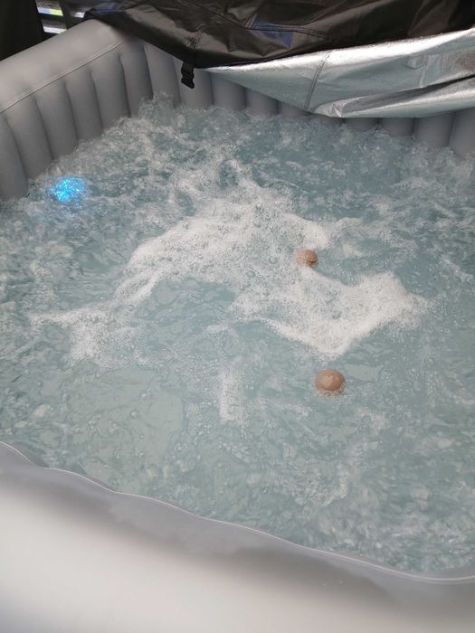 Jacuzzi pompowane 4-osobowe