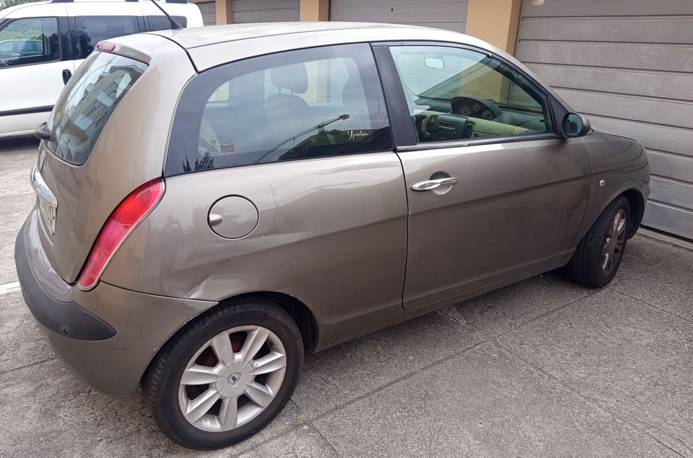 Lancia Ypsilon — fotografia 2