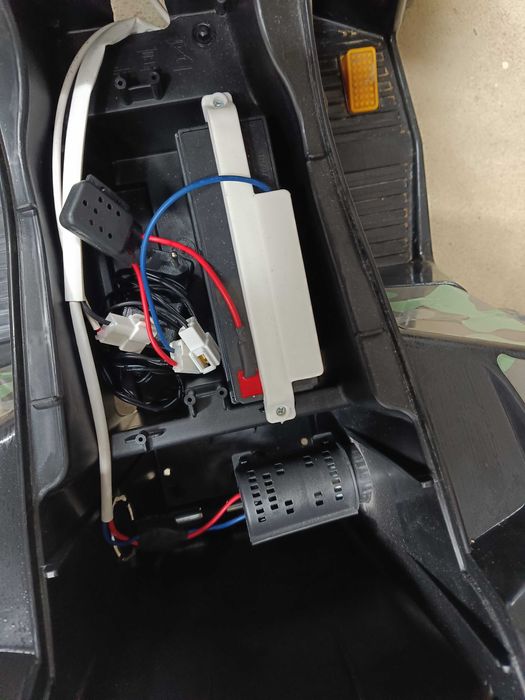 Moto 4 elétrica / Criança