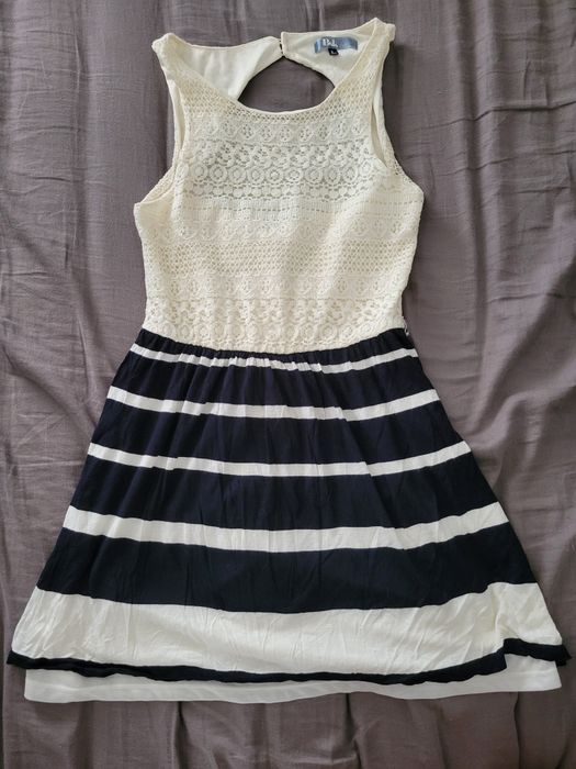 Vestido com renda