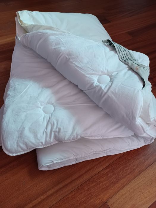 Edredão Coelima Goldcrest 180 x 220cm extra quente e antibacteriano