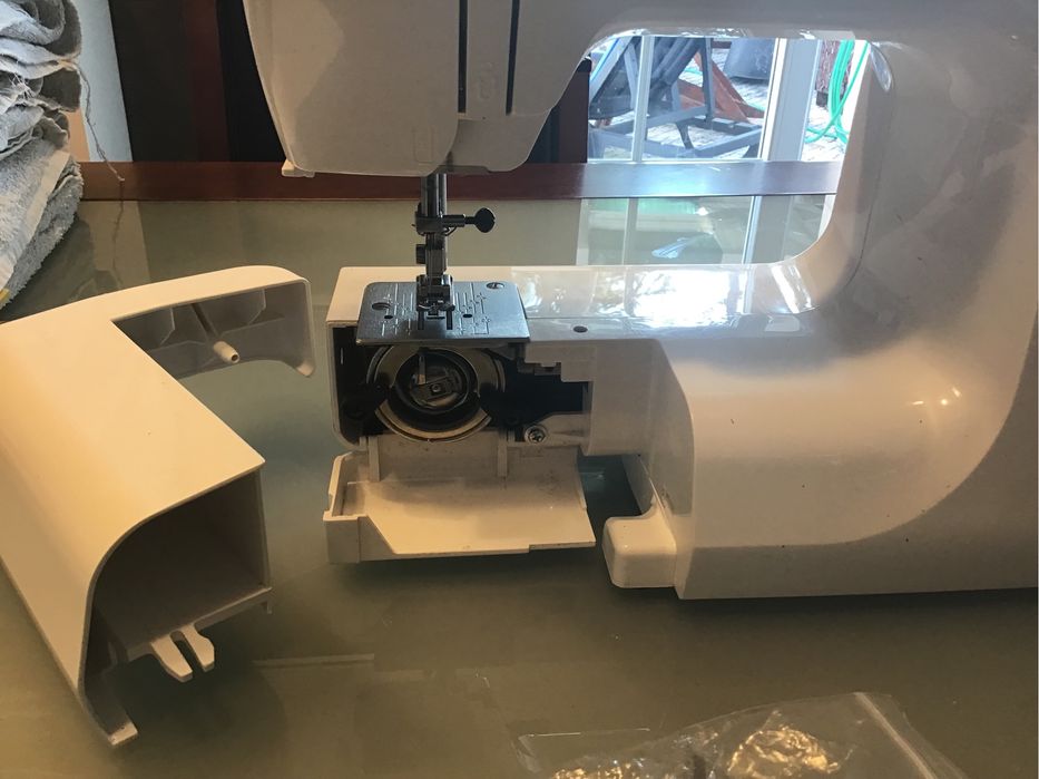 Máquina de costura Elna 1000 fun