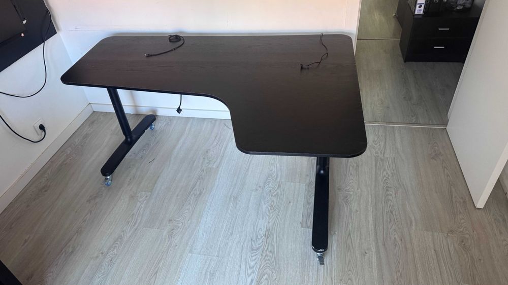 Secretária (mesa de escritório)