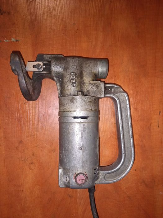 Nożyce do blachy AEG typ HKS-3