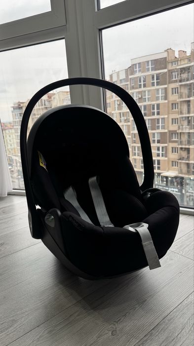 Авто Крісло Cybex cloud Z-size для немовлят,стан як новий.