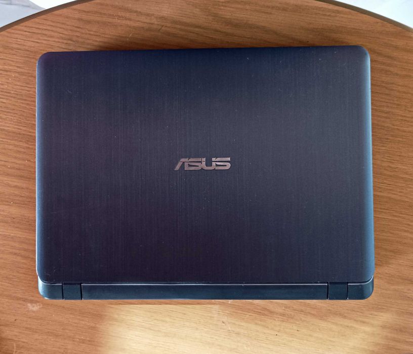 Portátil ASUS para peças ou reparação