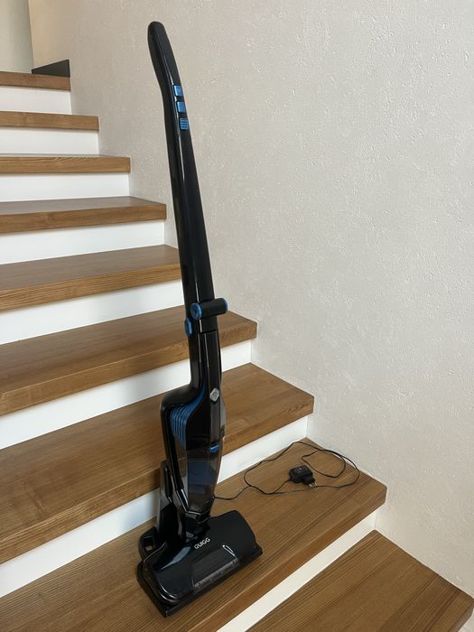 Беспроводной пылесос 2-в-1 + ручным пылесос / подсетка + база/Германия