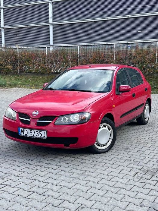 Nissan Almera