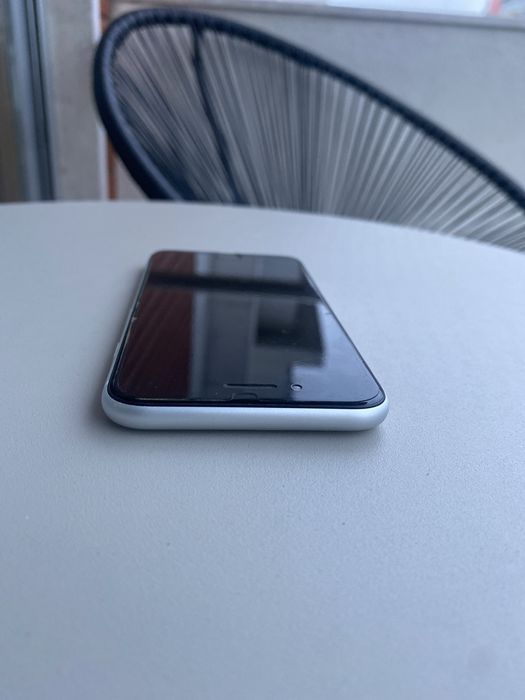 iPhone SE 2020 em excelente estado