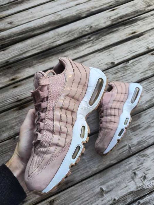 Кросівки жіночі. Кросівки 41 розмір. Кросівки найк. Nike Air Max 95. N