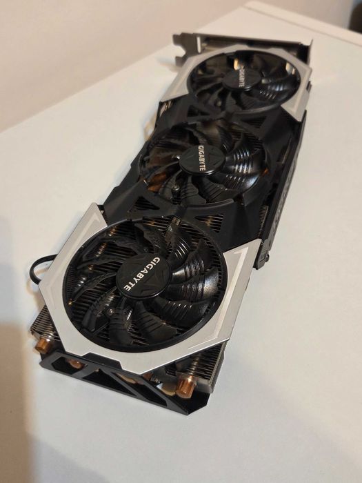 видеокарта Gigabyte GeForce RTX 980 TI   G1 Sample) с объемом видеопамяти 6 ГБ GDDR6