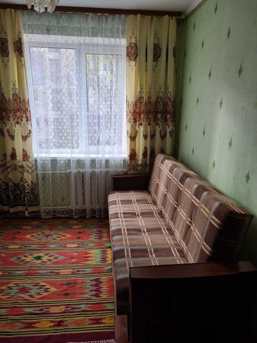 Продам 3 кімн. квартиру на Молодіжному. 3/5 пан. 40000