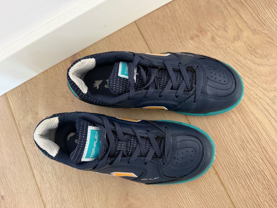 Chuteiras Joma Top Flex tamanho 33