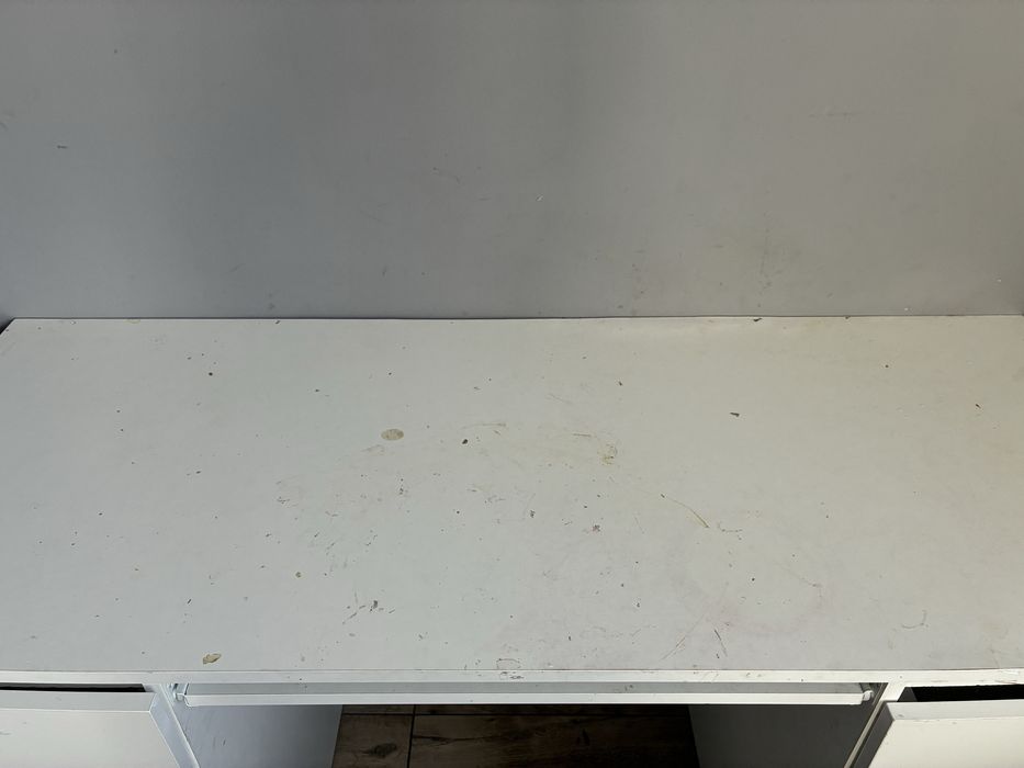Biurko biale - ikea