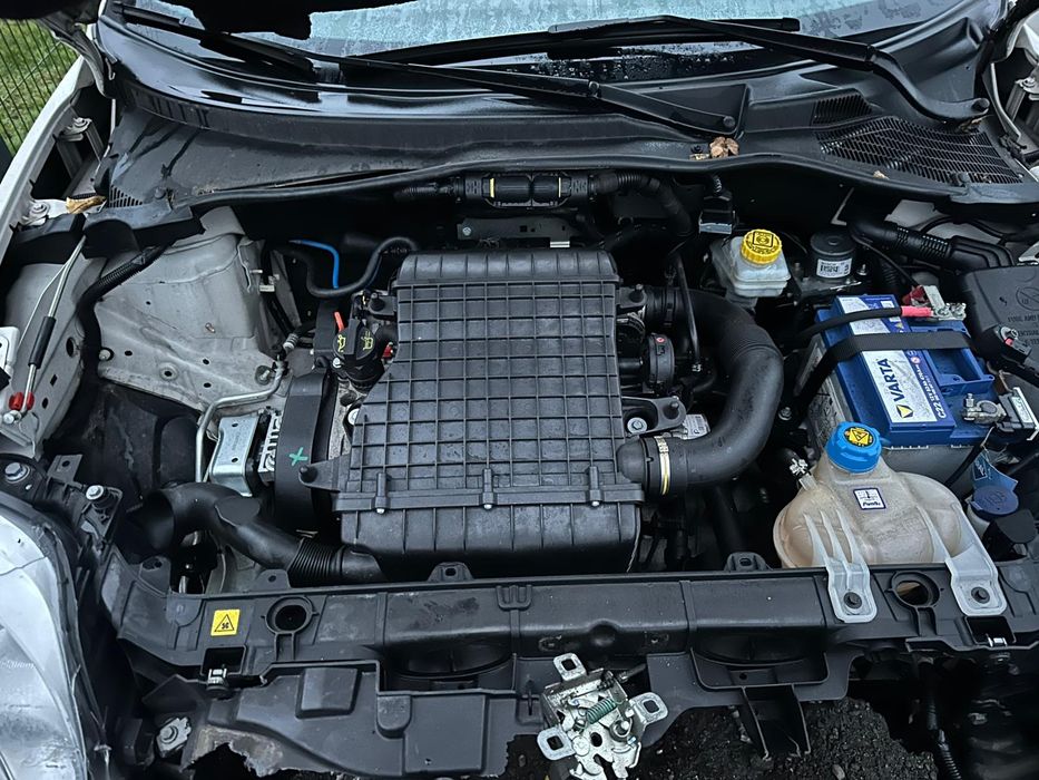 Alfa Romeo Mito 1.4i 105KM