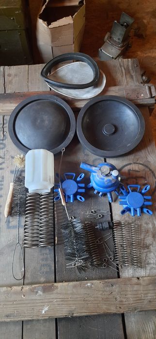 Pompa próżniowa ALFA-LAVAL, dojarka częsci