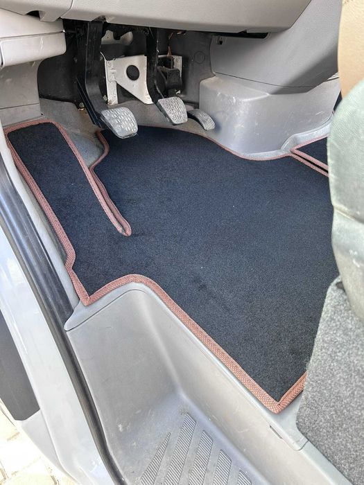 Авто килимки в салон Mercedes Vito Viano Sprinter / Crafter LT 35 46