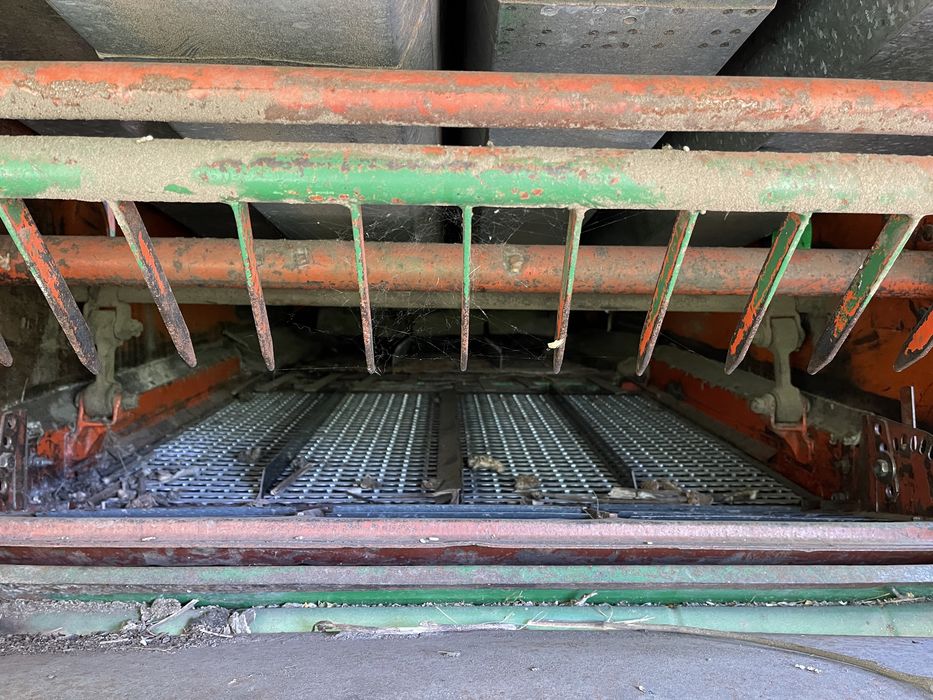 Комбайн Ніва