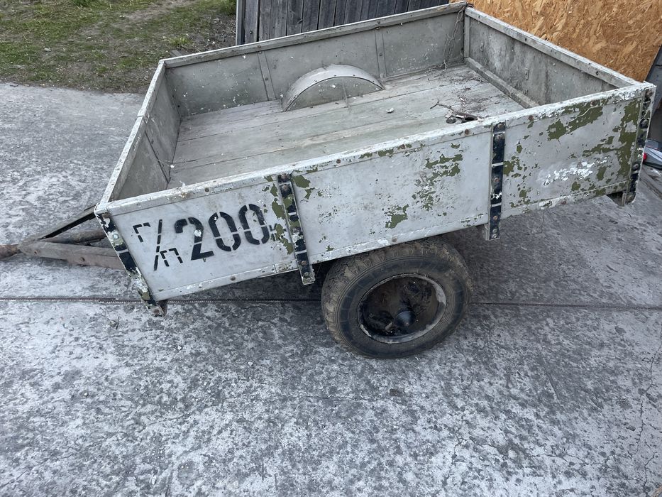 Продам прицеп маленький