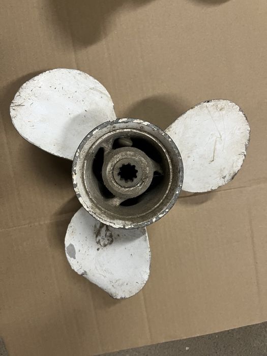 Vendo 2 hélices de barco