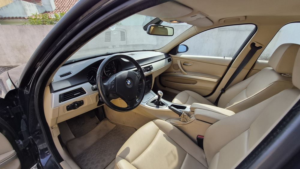 BMW 320 — fotografia 12