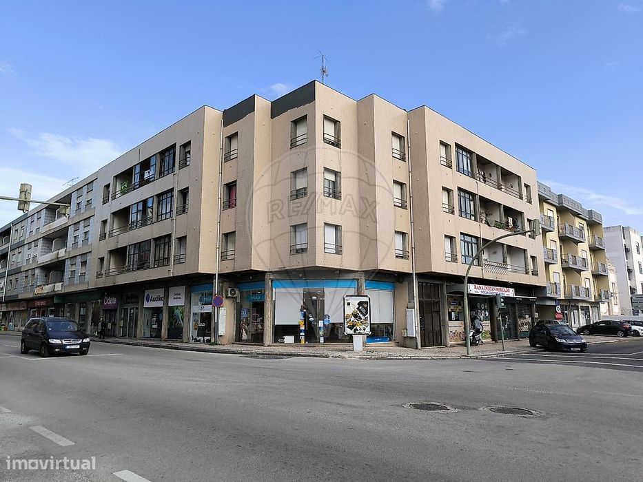 Apartamento T4 para venda
