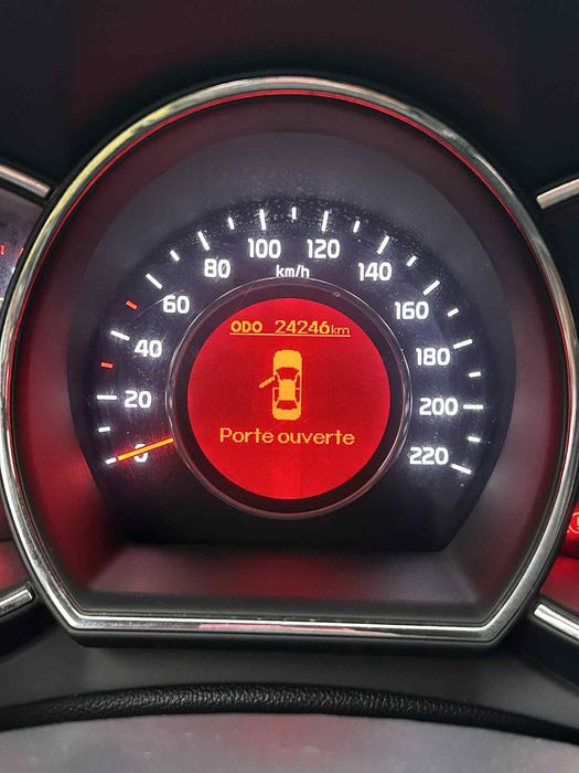 Kia RIO rok 2013 benzyna